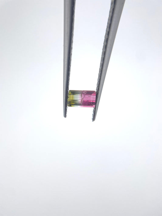 Tourmaline baguette bi-color 0.26 ct