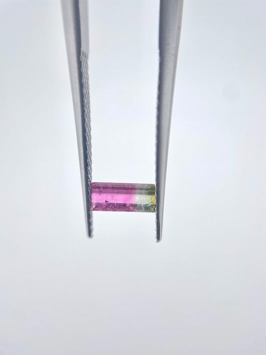 Tourmaline baguette bi-color 0.36 ct