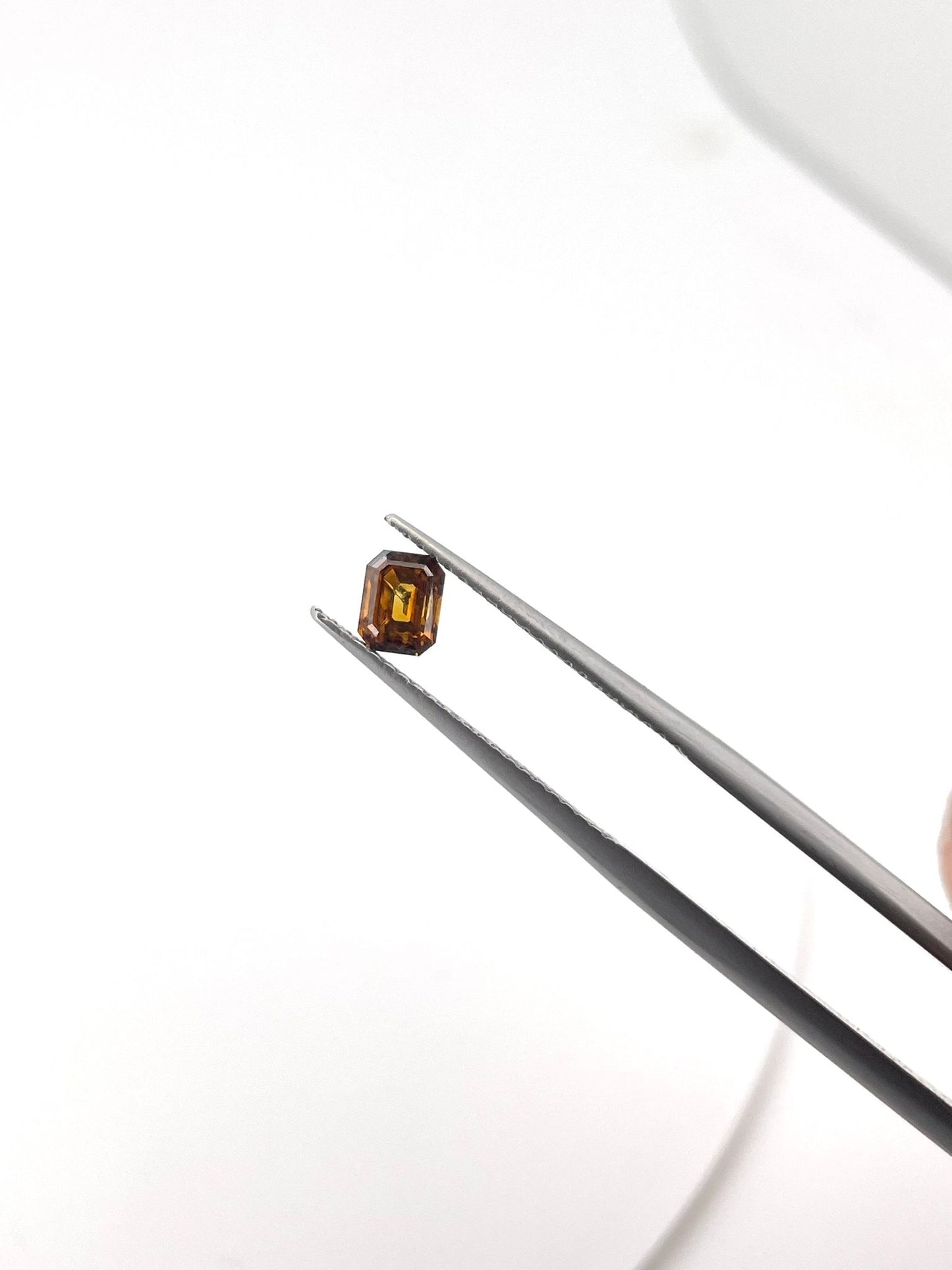 Diamant rectangle brun 0.51 ct