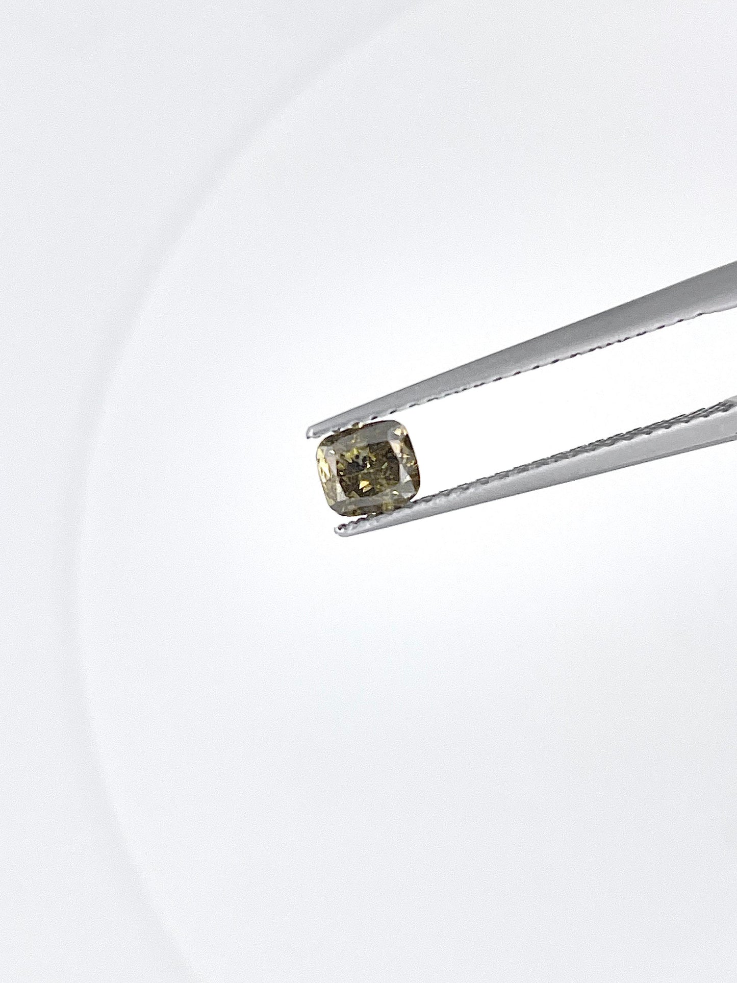 Diamant coussin modifié jaune/vert 0.39 ct