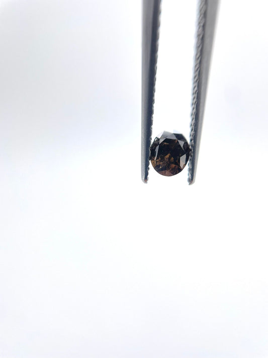 Diamant ovale brun 0.19 ct