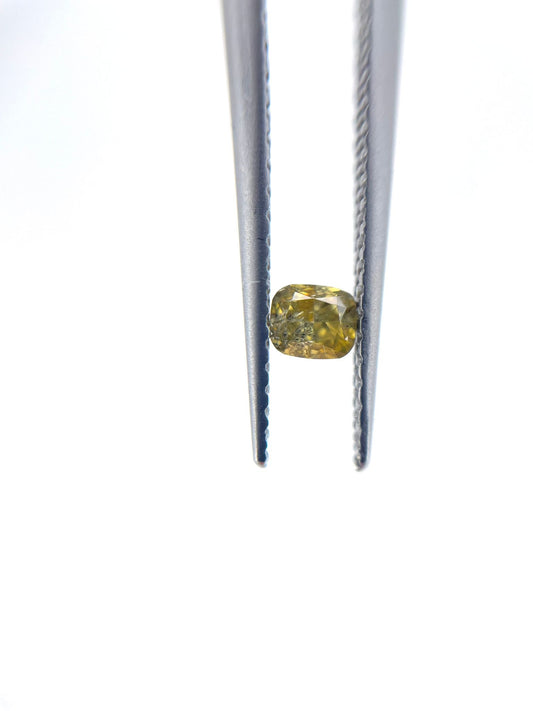 Diamant coussin jaune 0.17 ct