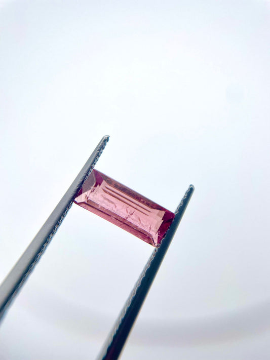 Tourmaline baguette rose 0.84 ct