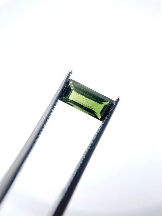 Tourmaline baguette verte 0.91 ct