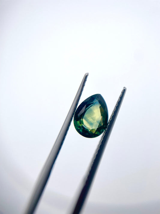 Saphir poire naturel bi-color 1.45 ct