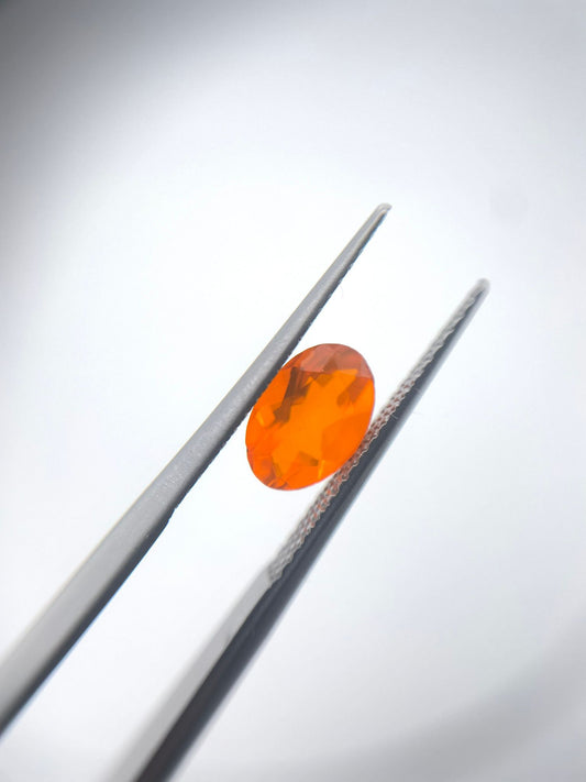 Opal de feu oval 0.75ct