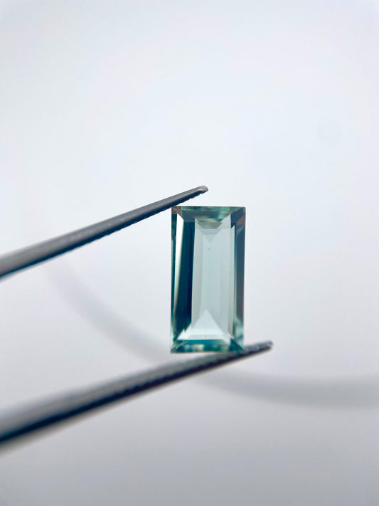 Tourmaline baguette bleu 2.00 ct