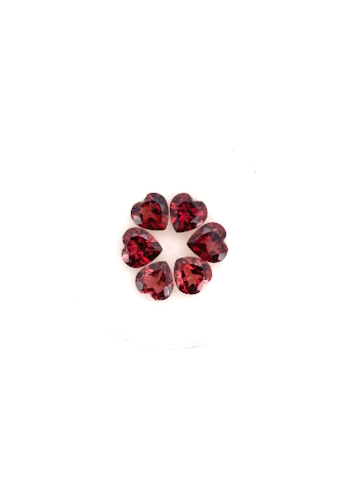 Grenat Pyrope coeur 0.55 ct