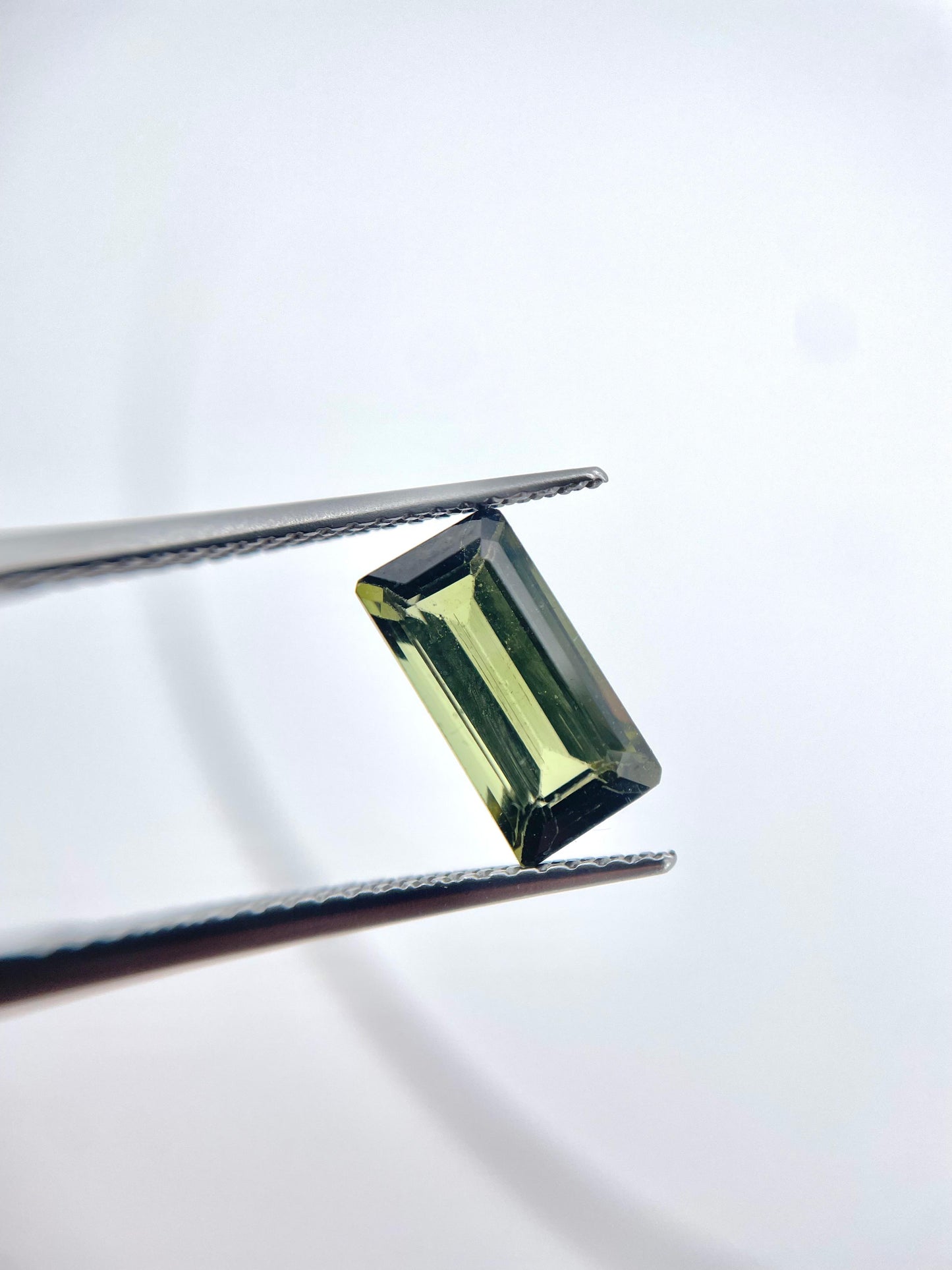 Tourmaline baguette verte 1.92 ct
