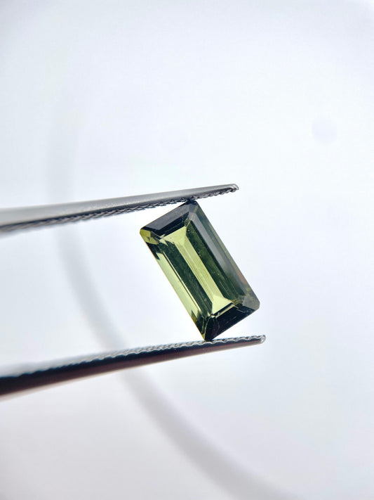 Tourmaline baguette verte 1.92 ct