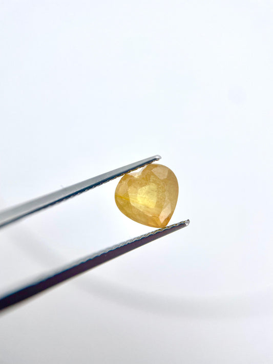 Saphir coeur jaune 2.01 ct