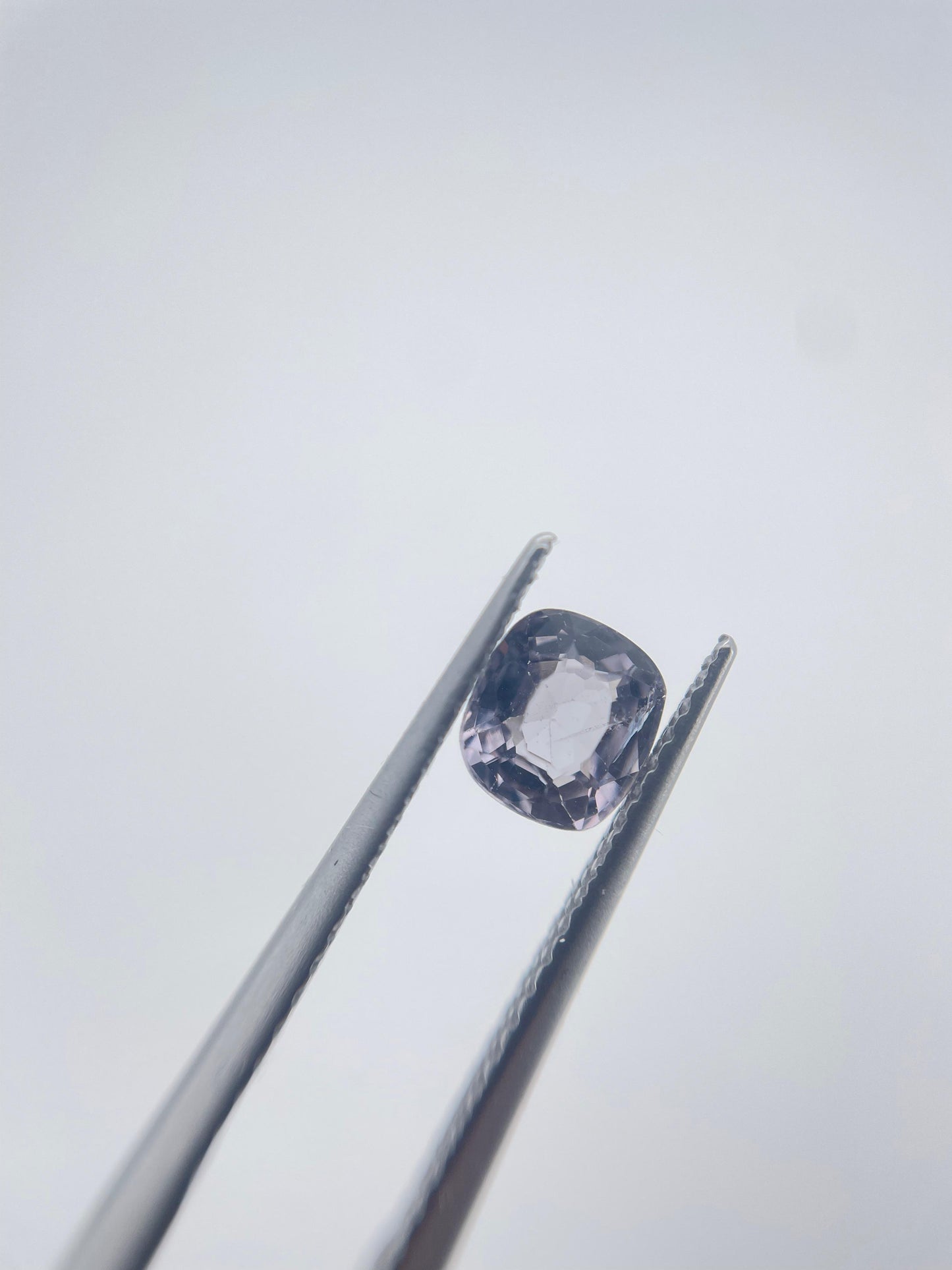 Spinel coussin 0.75 ct