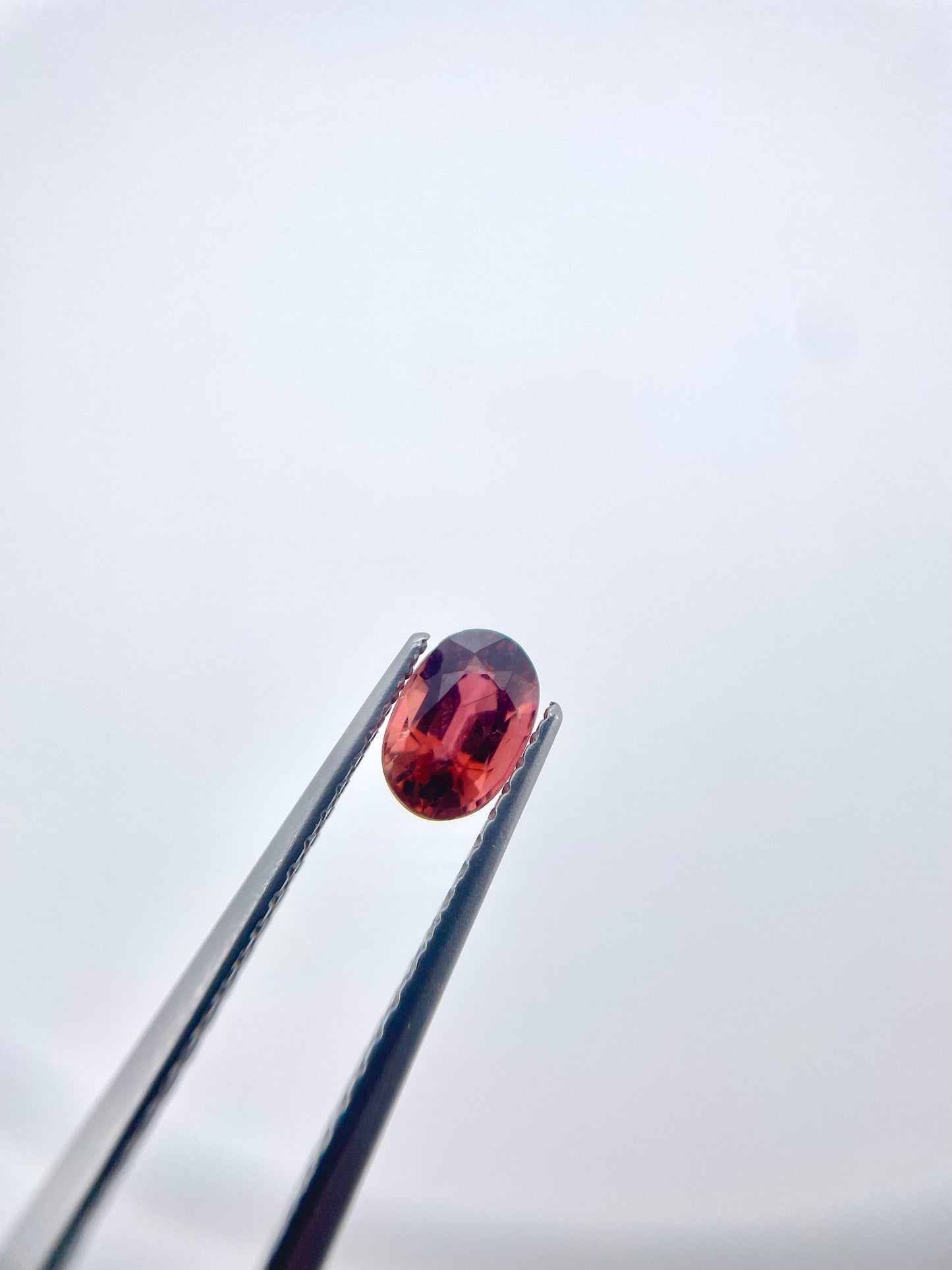 Tourmaline ovale rose 0.62 ct