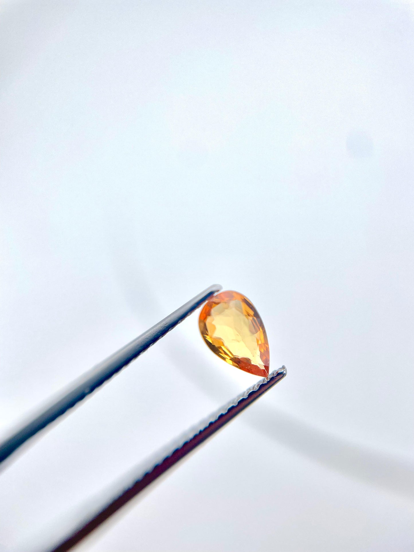 Saphir poire multi 0.35 ct