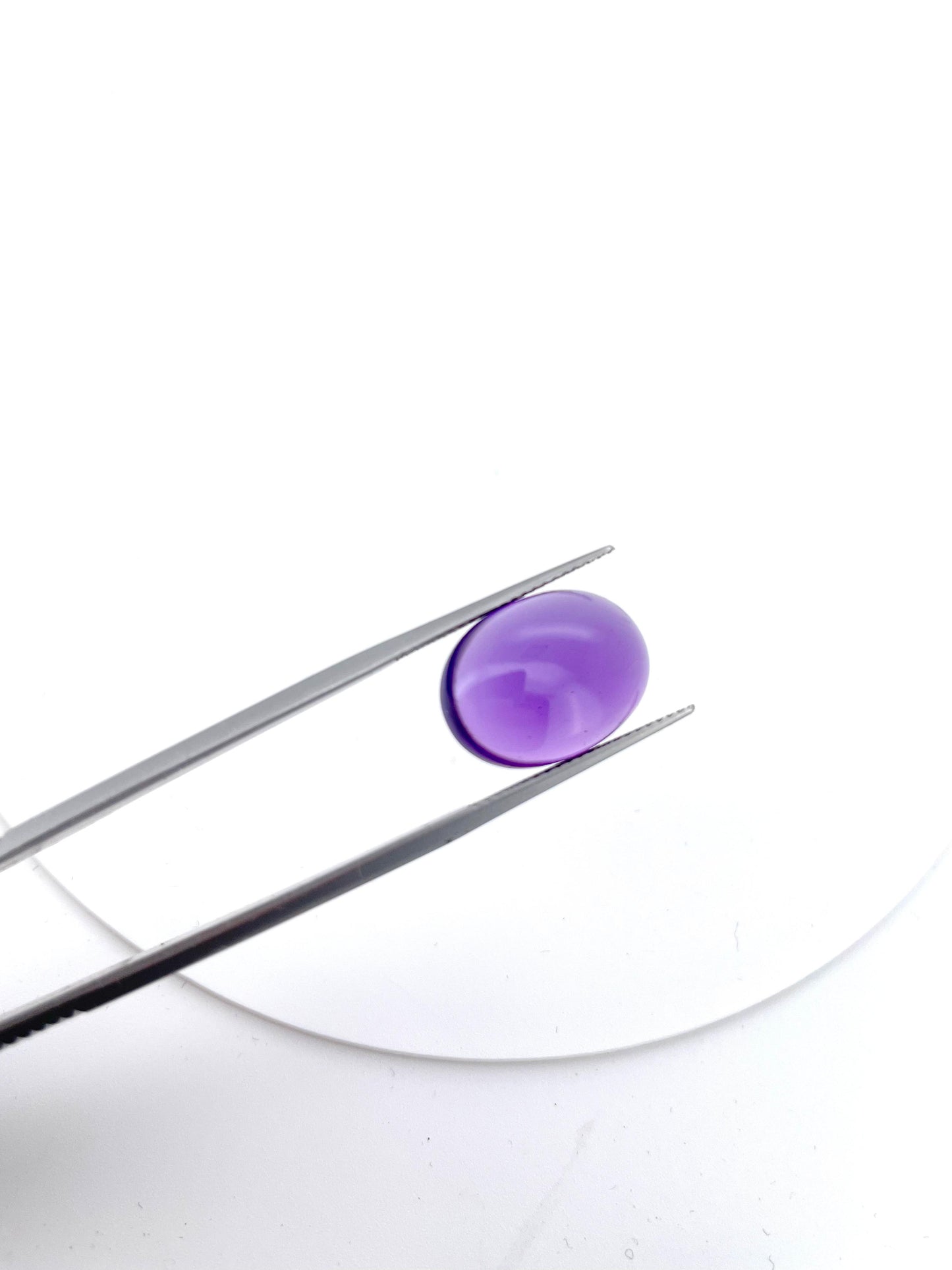 Améthyste cabochon ovale 10.27 ct